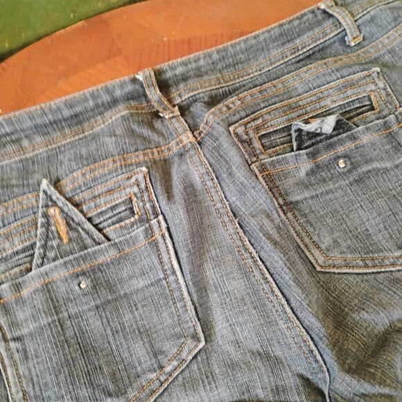 Yuva Blue Denim Jeans - Size: 16          (1035) - Picture 5 of 5